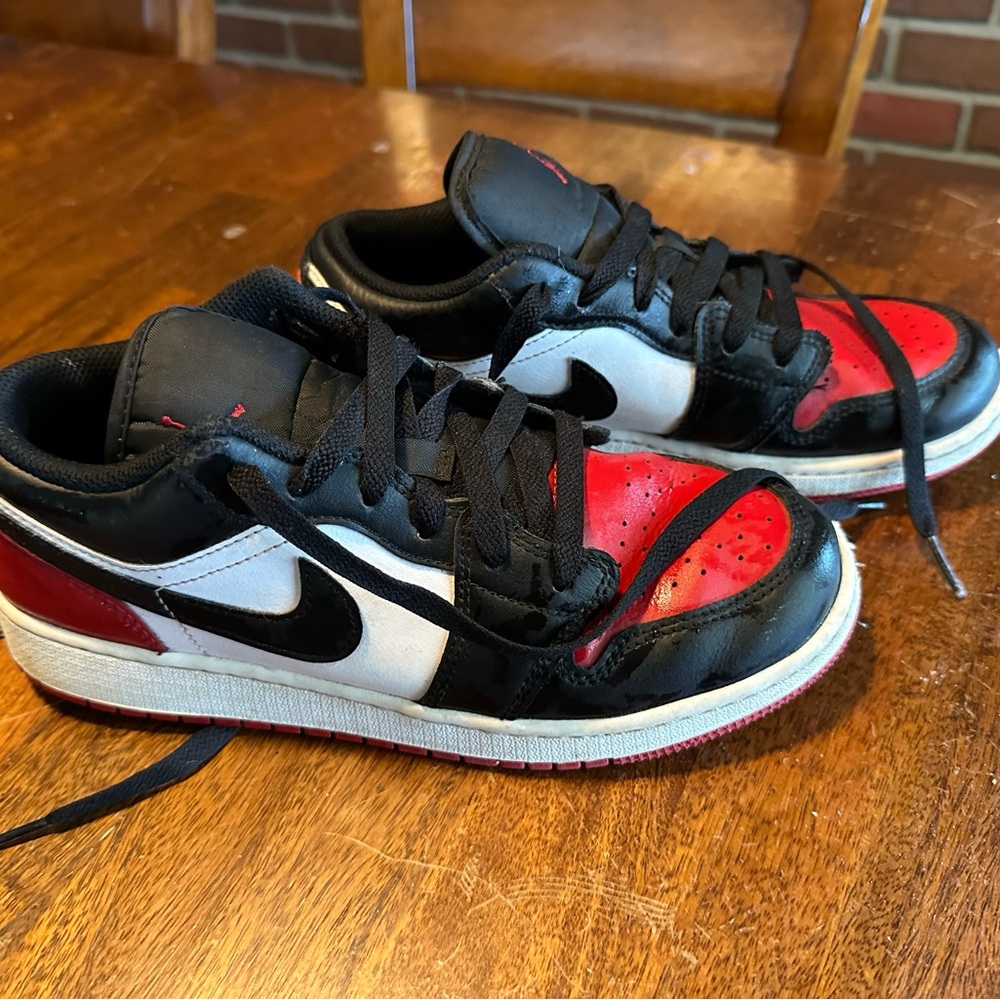 Nike Black and Red Sneakers Classic Design
